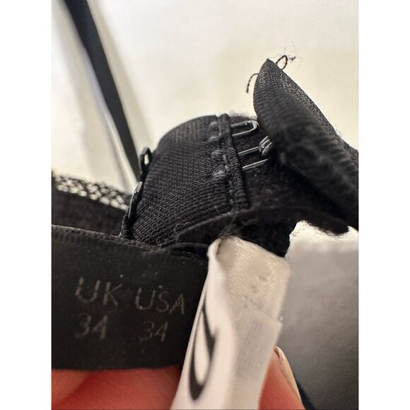 La Perla 34D Black Lace Silk Bra Made in Italy Designer Luxury Lingerie - Picture 6 of 9